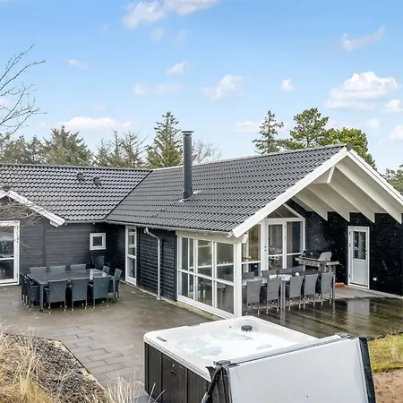 Holiday home Jeldrik - 1-5km From The Sea By Interhome