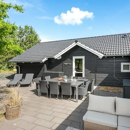Jeldrik - 1-5km From The Sea By Interhome *
